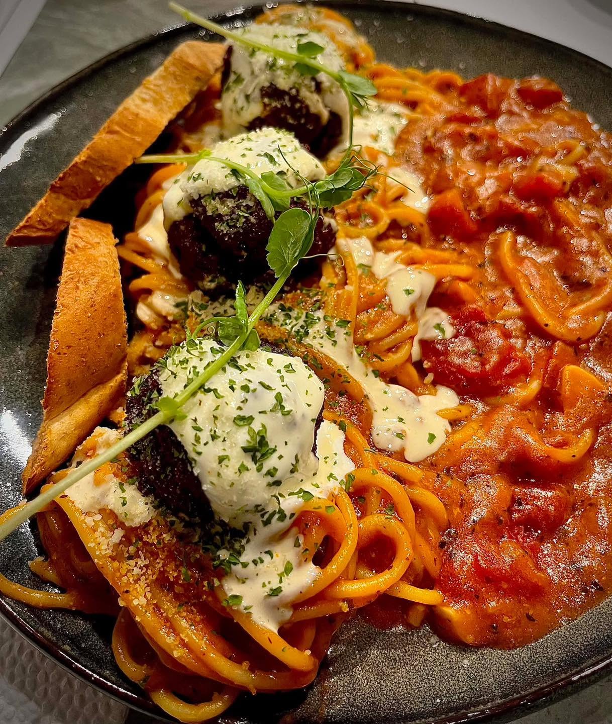 Spaghetti and meatballs with creamy sauce
