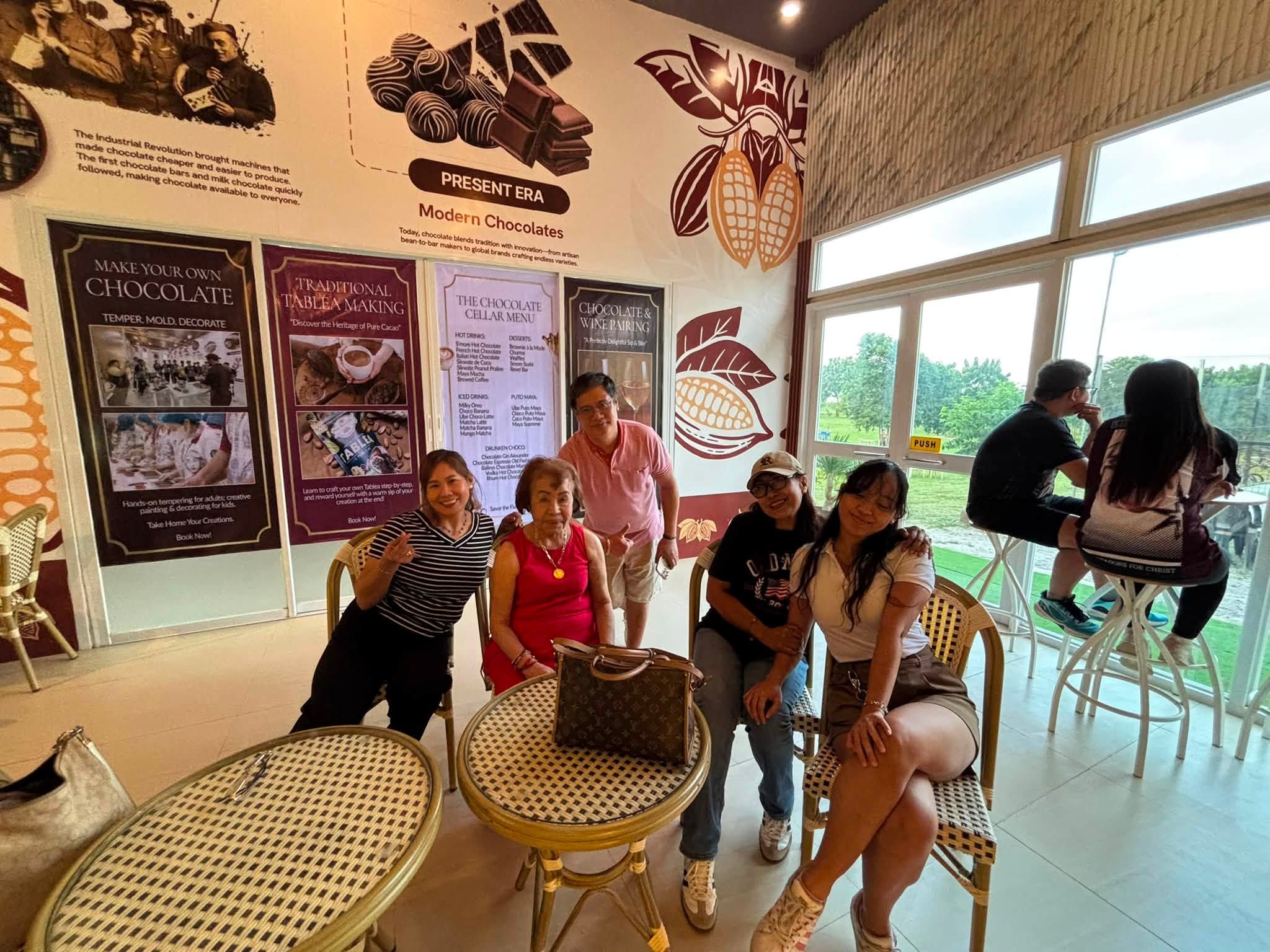 Visitors relaxing in the Don Ricardo factory lounge