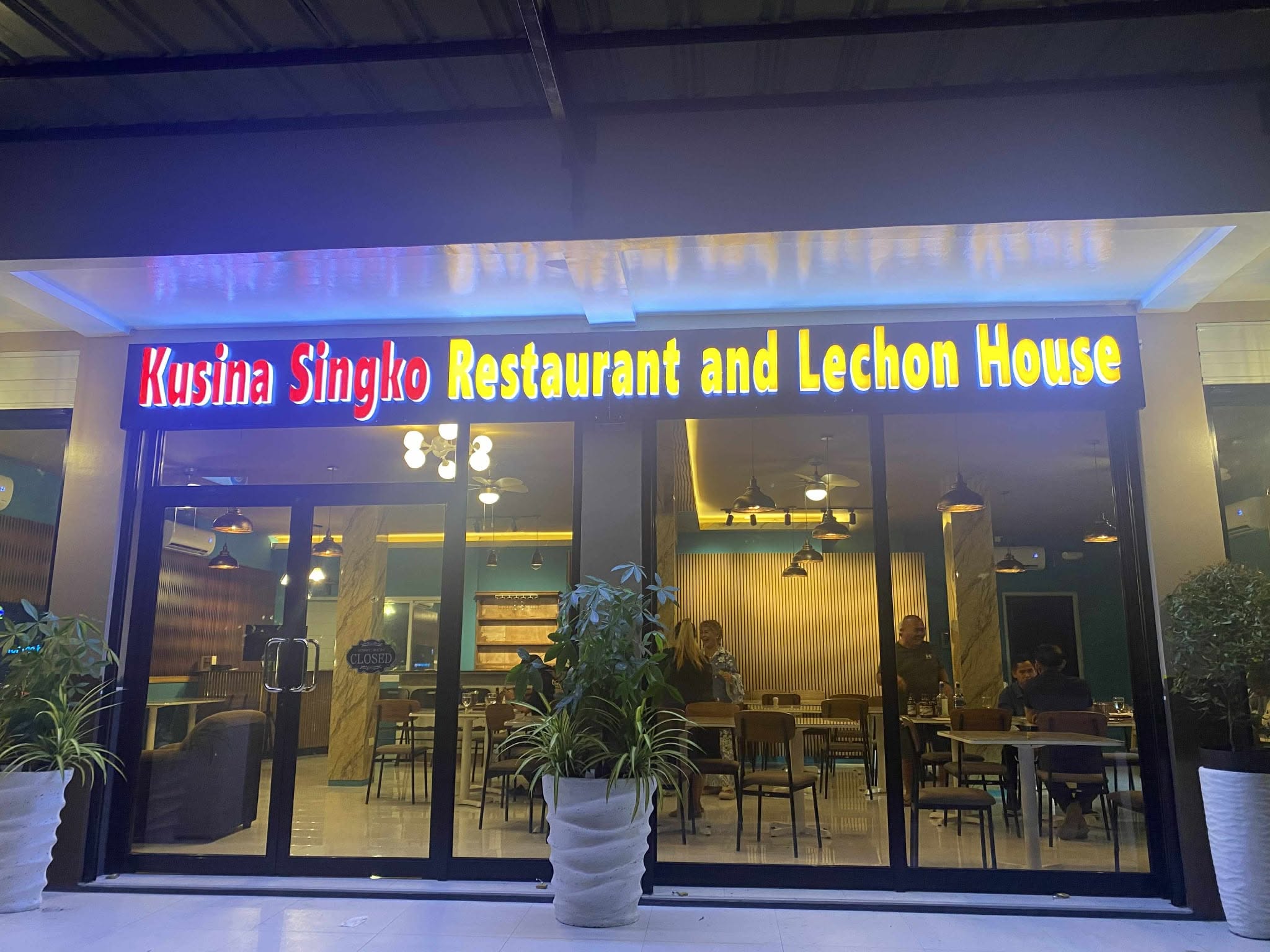 Kusina Singko Restaurant and Lechon House storefront