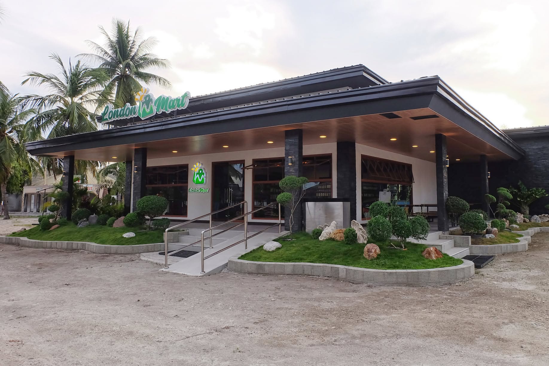 London Mart building inside the London Beach Resort grounds